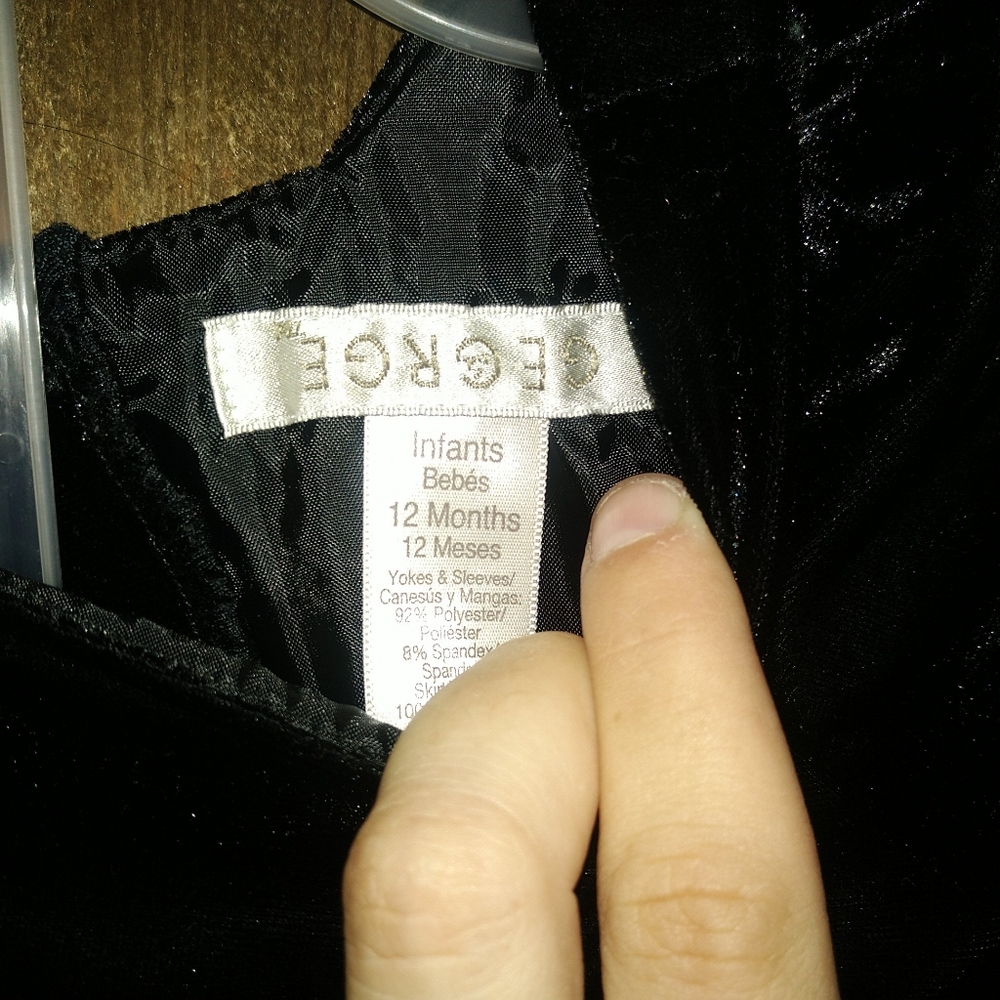 Dress - Picture 8 of 8